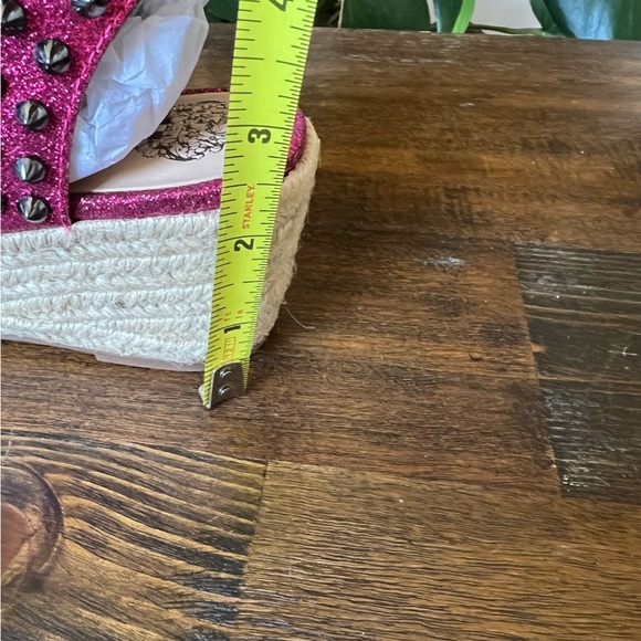 Vince Camuto Adalina Metal Rivets Glitter Wedges Size 3M - Picture 7 of 9